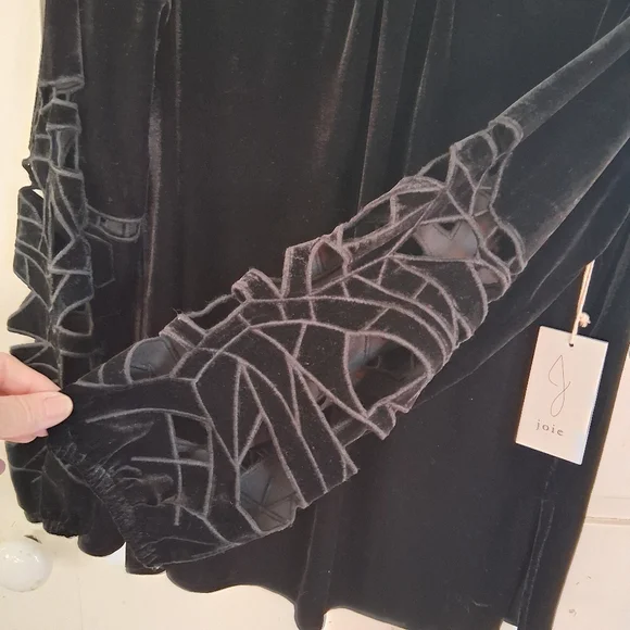 Joie Elegant Black Velvet Blouse with Unique Cutout Sleeves Size L - Picture 7 of 15